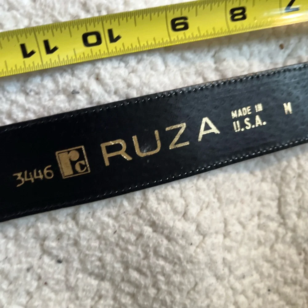 Red Snakeskin Leather Women's Vintage Belt With Silver & Gold tone Buckle - Picture 4 of 8